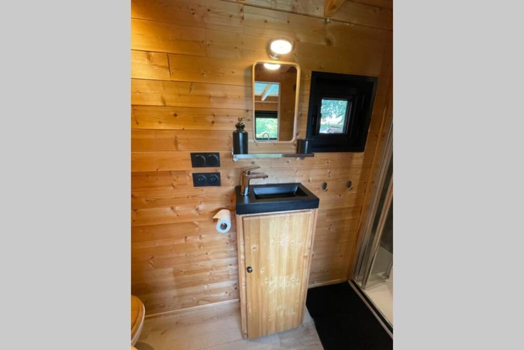 Myinsolite - Tiny-House, Jacuzzi, Brasero, Piscine エーグ・モルト エクステリア 写真