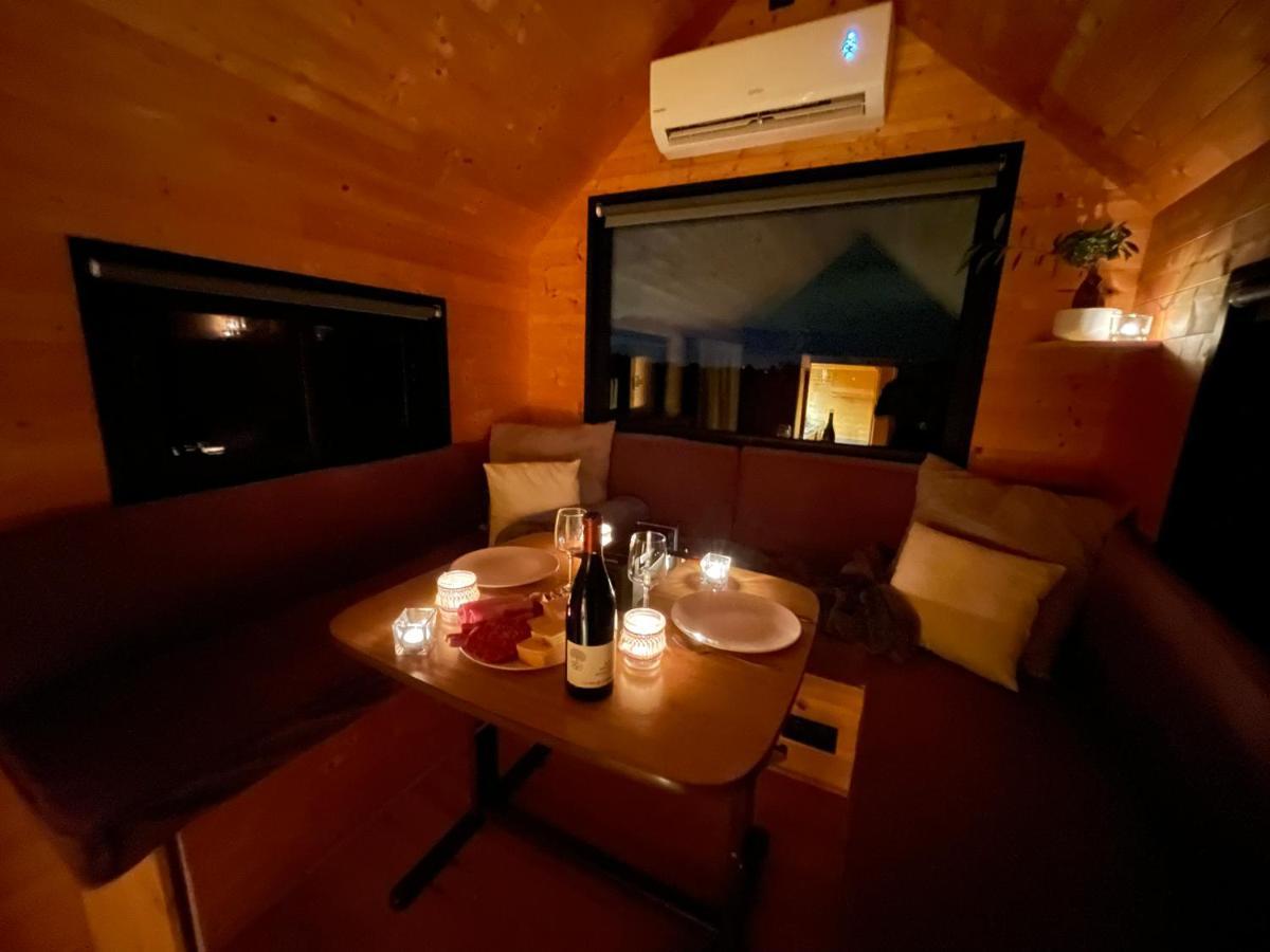 Myinsolite - Tiny-House, Jacuzzi, Brasero, Piscine エーグ・モルト エクステリア 写真