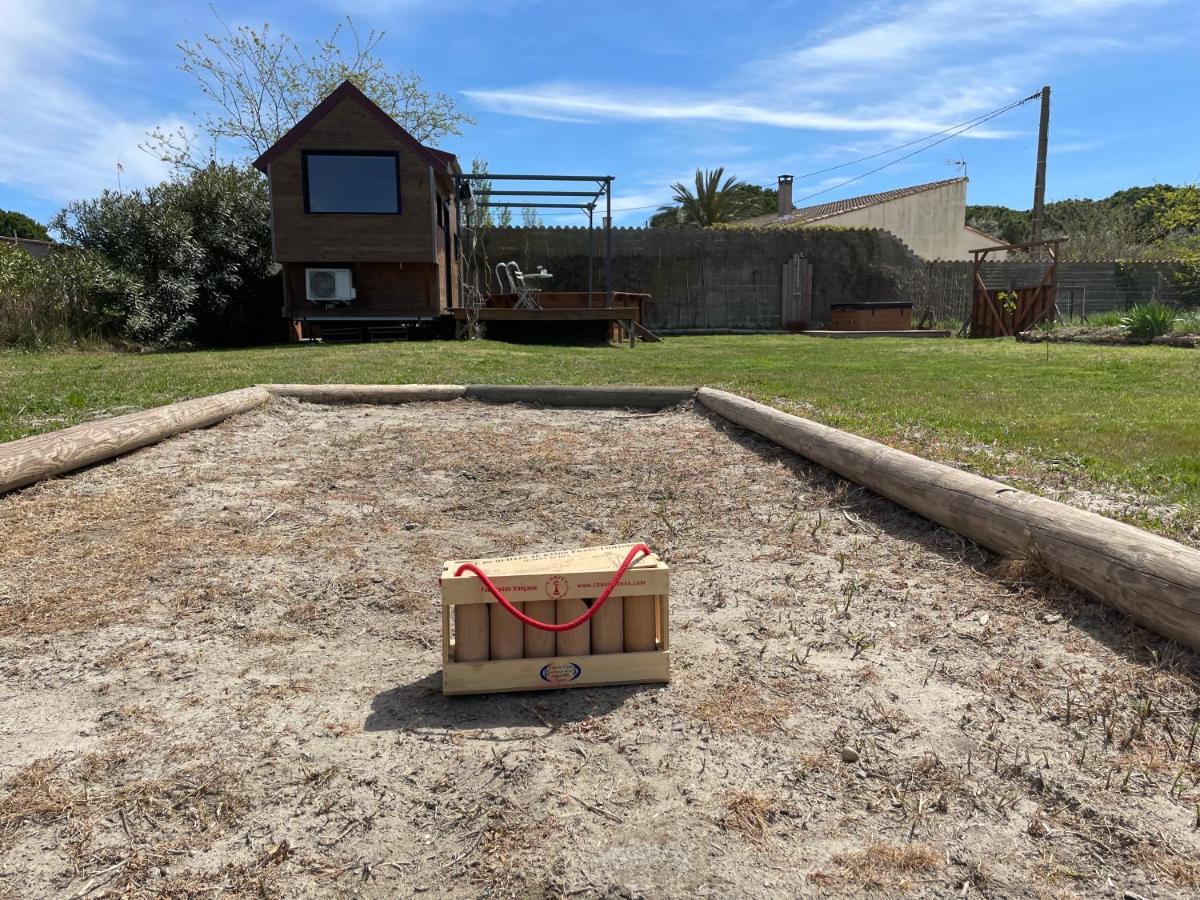 Myinsolite - Tiny-House, Jacuzzi, Brasero, Piscine エーグ・モルト エクステリア 写真